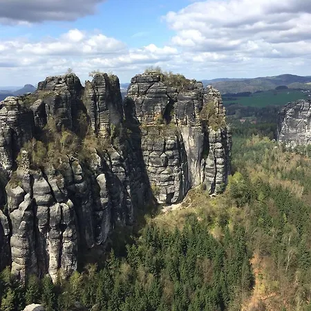 Ferienwohnung-bergidylle-bei-hotel-berghof شقة